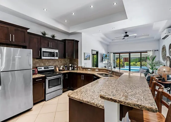 Stylish With Chic Decor, Luxury Amenities & Tropical Outdoor Oasis With Sparkling Private Pool * Brasilito