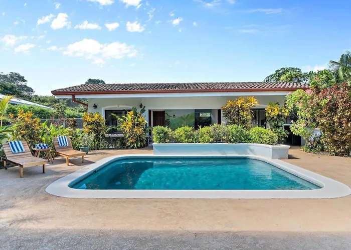 Stylish With Chic Decor, Luxury Amenities & Tropical Outdoor Oasis With Sparkling Private Pool Сasa de vacaciones Brasilito